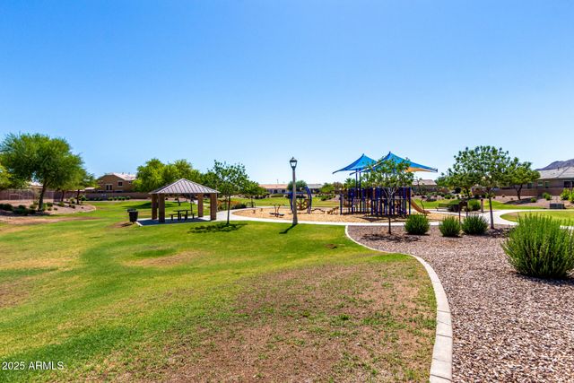 2053 E SADDLEBROOK Court, Gilbert, AZ 85298