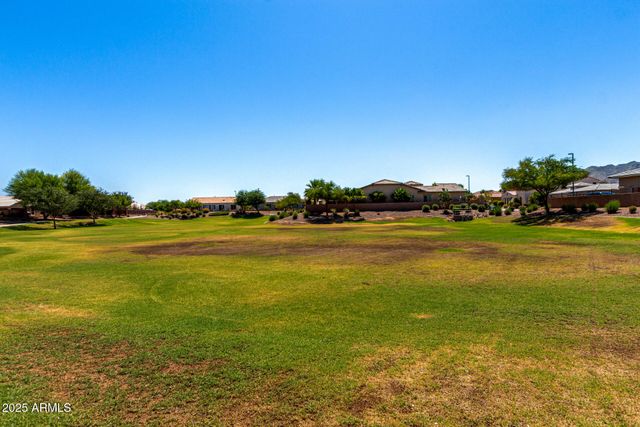 2053 E SADDLEBROOK Court, Gilbert, AZ 85298