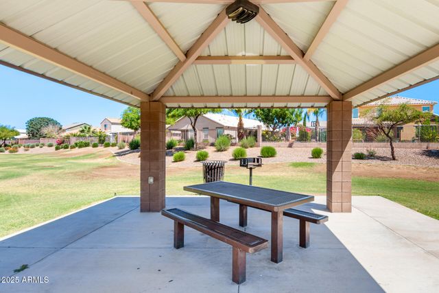 2053 E SADDLEBROOK Court, Gilbert, AZ 85298