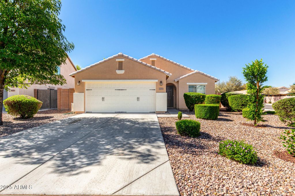 2053 E SADDLEBROOK Court, Gilbert, AZ 85298