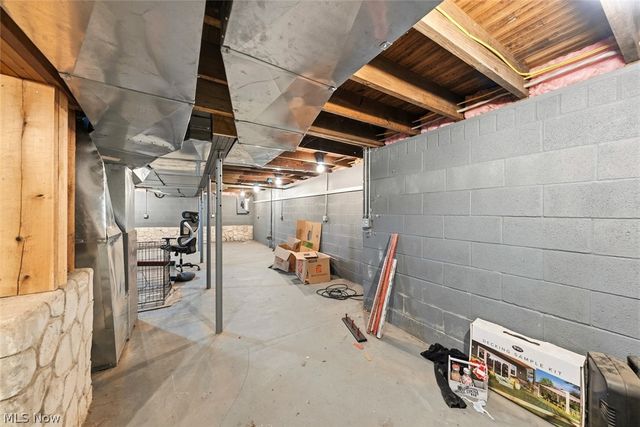 7560 Liberty Road, Solon, OH 44139