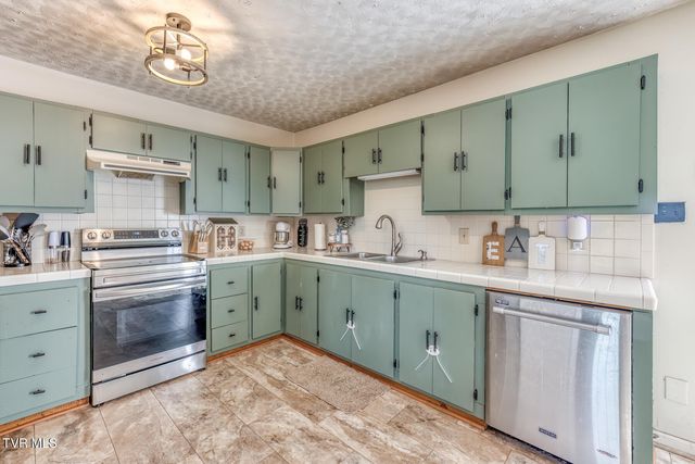 797 Muddy Creek Road, Piney Flats, TN 37686