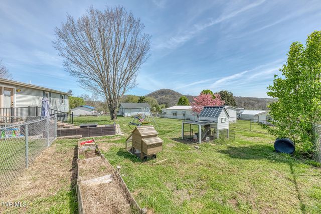797 Muddy Creek Road, Piney Flats, TN 37686