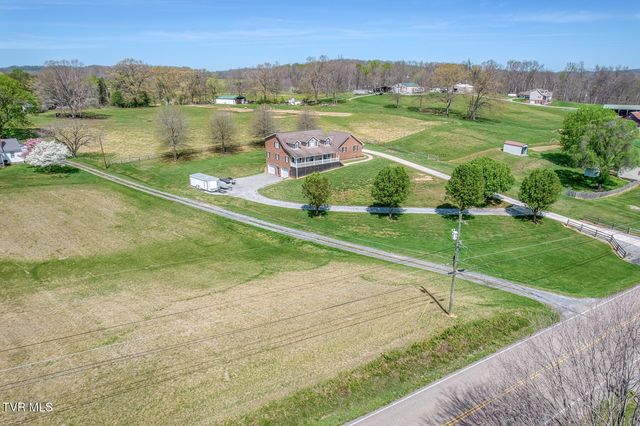 797 Muddy Creek Road, Piney Flats, TN 37686