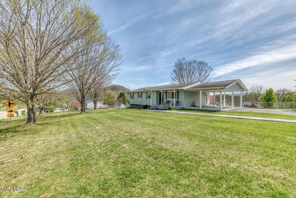 797 Muddy Creek Road, Piney Flats, TN 37686
