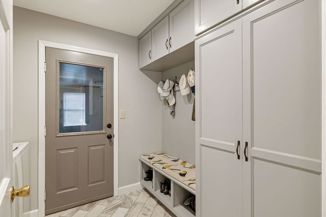 123 Deerview Dr, Columbia, TN 38401