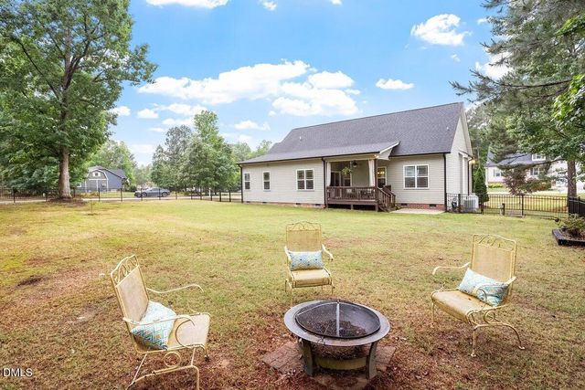 120 Dunhill Lane, Louisburg, NC 27549