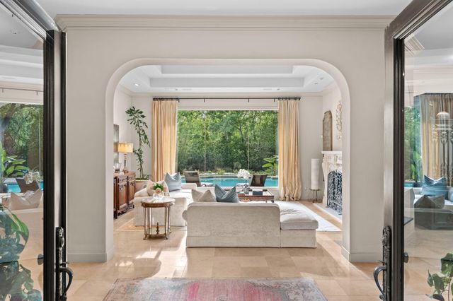 6 Mott Lane, Houston, TX 77024