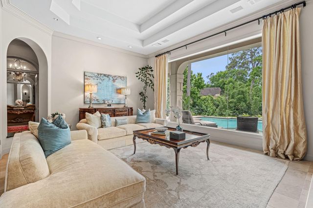 6 Mott Lane, Houston, TX 77024