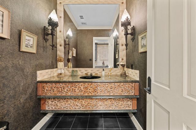 6 Mott Lane, Houston, TX 77024