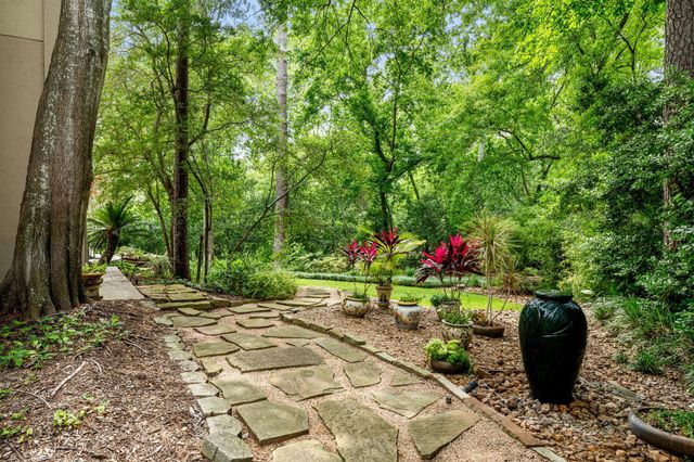 6 Mott Lane, Houston, TX 77024