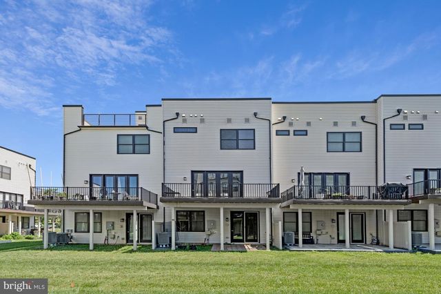 23543 BUCKLAND FARM TER, Ashburn, VA 20148