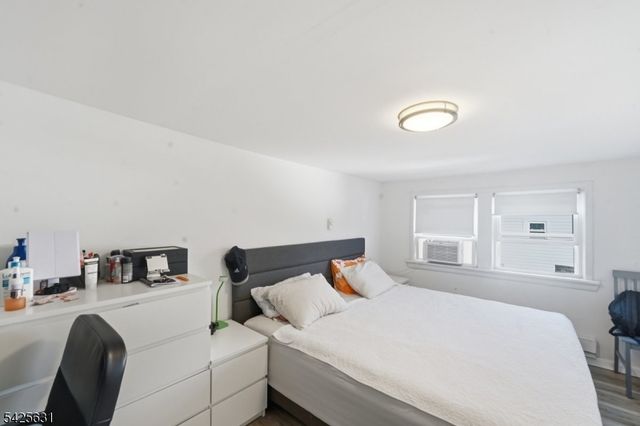 60 Westervelt Pl, Lodi Boro, NJ 07644