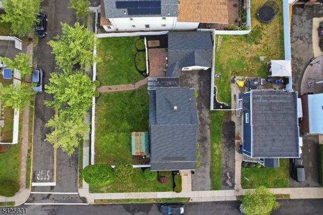 60 Westervelt Pl, Lodi Boro, NJ 07644