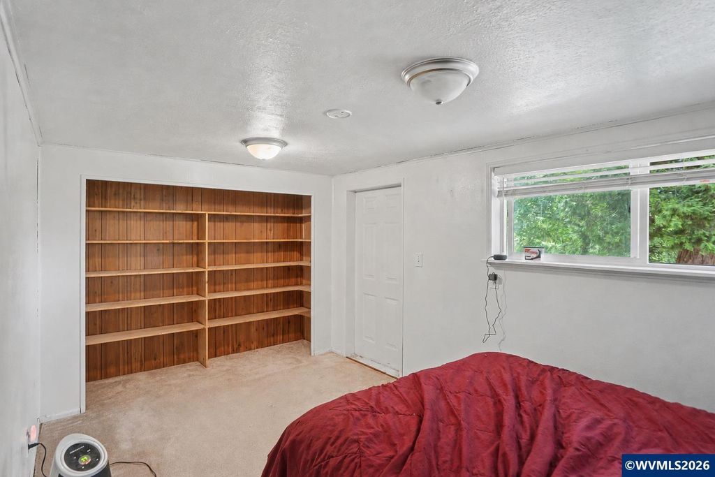 Image 21 of property listing at 433 Ash St, Dayton, OR 97114