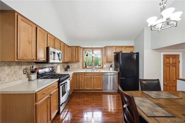 34 North Windmill Road, West Seneca, NY 14218