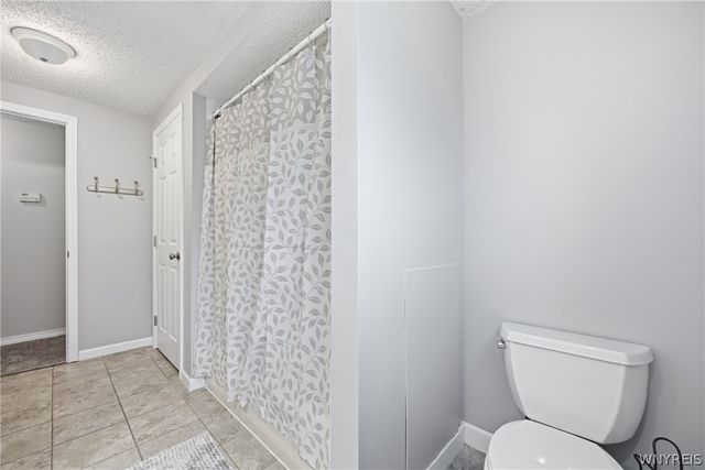 34 North Windmill Road, West Seneca, NY 14218
