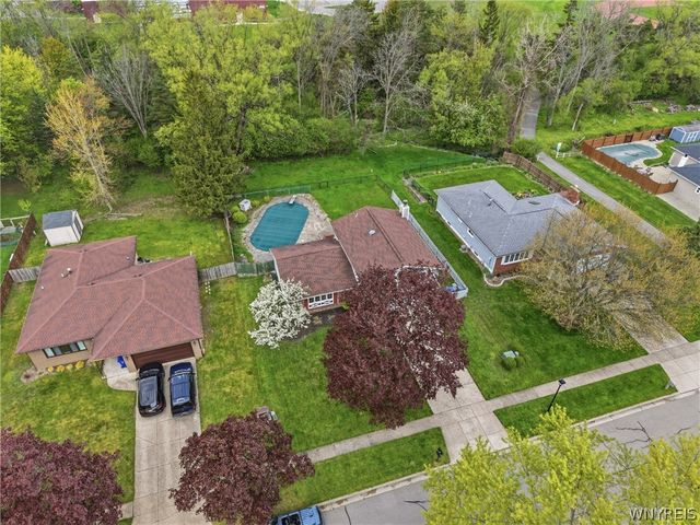 34 North Windmill Road, West Seneca, NY 14218