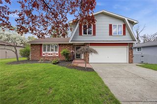 34 North Windmill Road, West Seneca, NY 14218