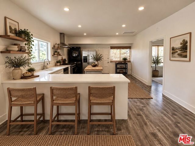 3871 S Hobart Boulevard, Los Angeles, CA 90062