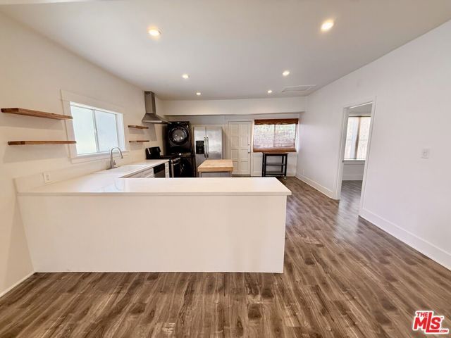 3871 S Hobart Boulevard, Los Angeles, CA 90062