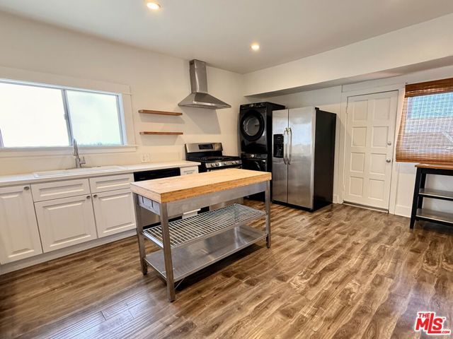 3871 S Hobart Boulevard, Los Angeles, CA 90062