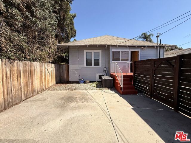 3871 S Hobart Boulevard, Los Angeles, CA 90062