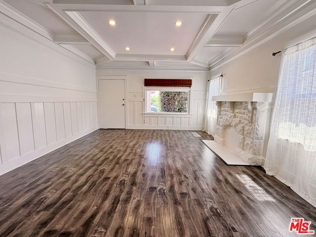 3871 S Hobart Boulevard, Los Angeles, CA 90062