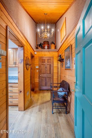 317 Matterhorn Drive, Gatlinburg, TN 37738