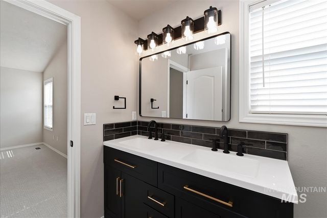 4520 E Concord Way, Nampa, ID 83686