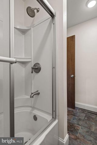 160 SILVER MINE RD, Conestoga, PA 17516
