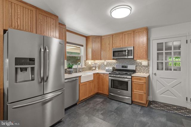160 SILVER MINE RD, Conestoga, PA 17516