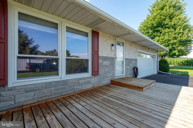 160 SILVER MINE RD, Conestoga, PA 17516