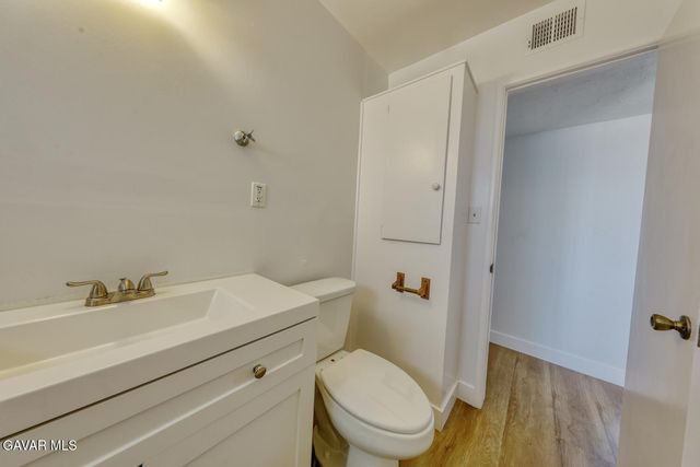 15972 Rexroth Drive, Mojave, CA 93501