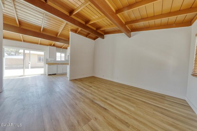 15972 Rexroth Drive, Mojave, CA 93501