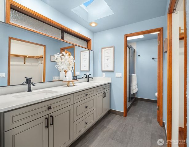 902 7th Avenue S, Edmonds, WA 98020