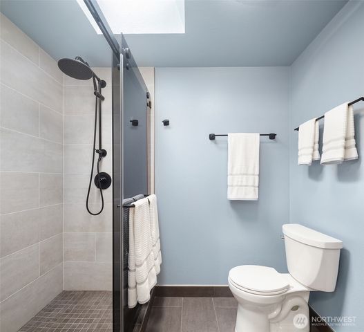 902 7th Avenue S, Edmonds, WA 98020