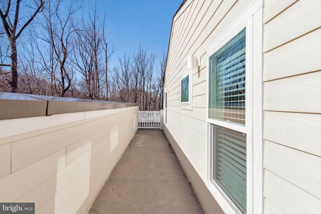 10326 GROSVENOR PL, North Bethesda, MD 20852