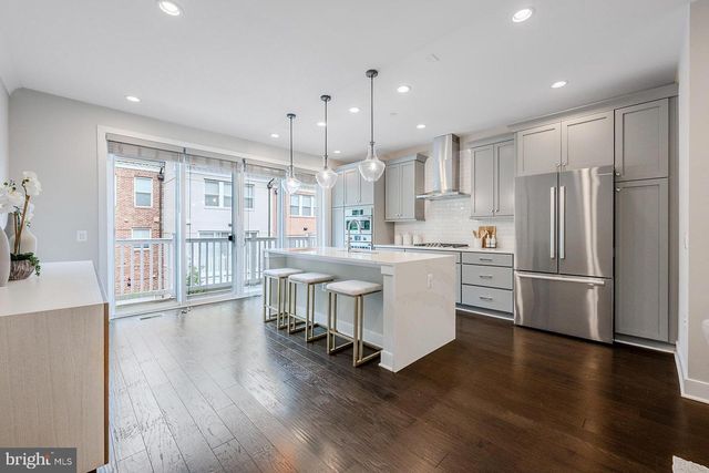 10326 GROSVENOR PL, North Bethesda, MD 20852