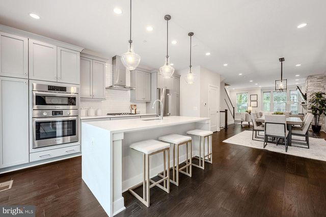 10326 GROSVENOR PL, North Bethesda, MD 20852