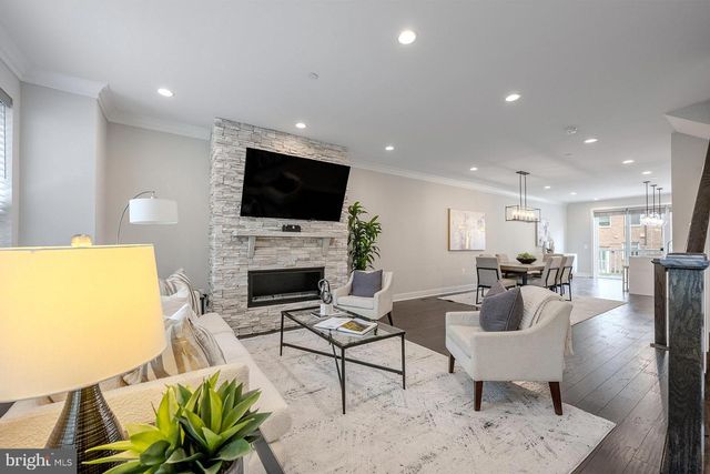 10326 GROSVENOR PL, North Bethesda, MD 20852