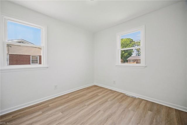 1003 Warfield DR, Portsmouth, VA 23701