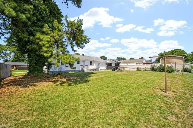 1003 Warfield DR, Portsmouth, VA 23701