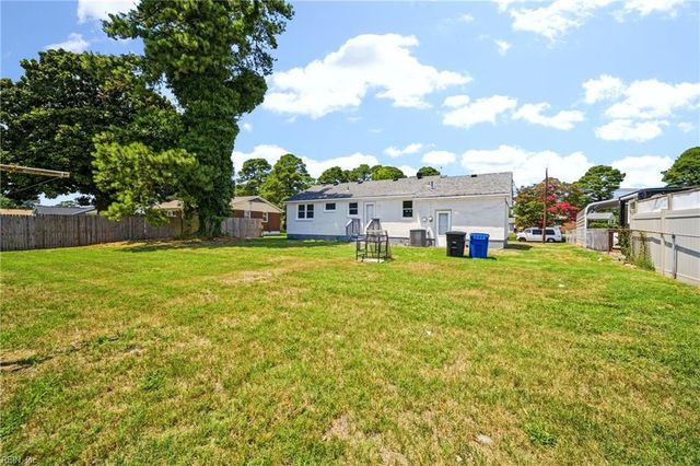 1003 Warfield DR, Portsmouth, VA 23701