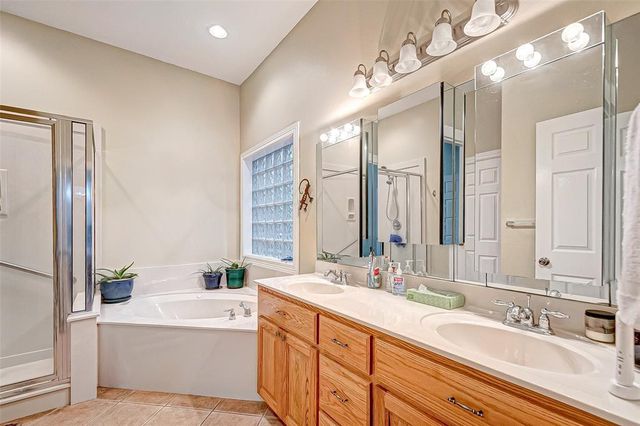 110 Monterrey Road W, Montgomery, TX 77356