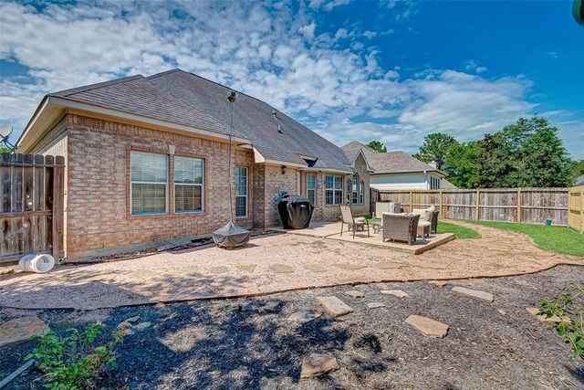 110 Monterrey Road W, Montgomery, TX 77356