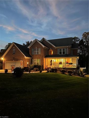 2431 Tweedmore Court, High Point, NC 27265