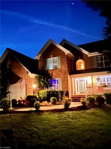 2431 Tweedmore Court, High Point, NC 27265