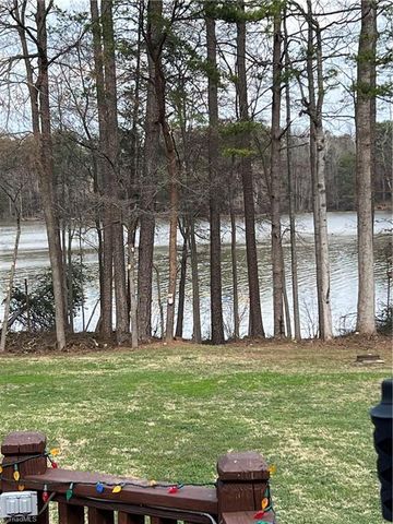 2431 Tweedmore Court, High Point, NC 27265