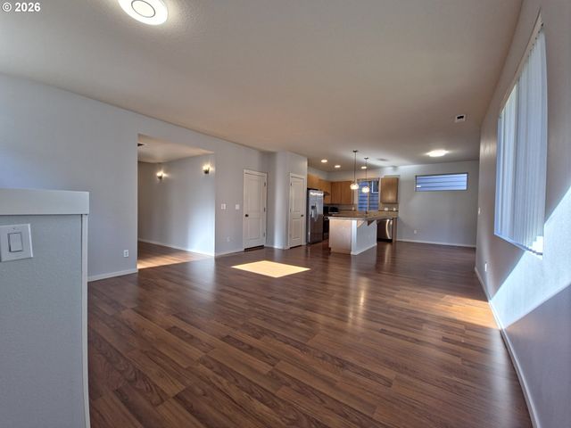 7825 Se SPORRI Ln, Milwaukie, OR 97267